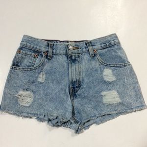Levi’s cut off jean shorts